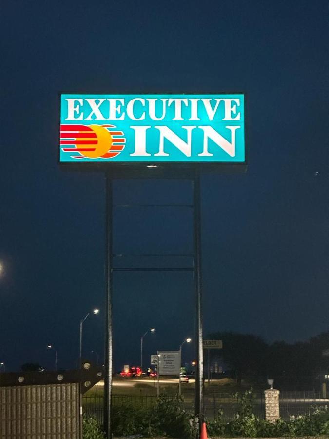 Executive Inn Robstown Exterior photo